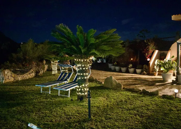 Villa Con Splendido Giardino E Vista Mare A Osseddu - Olbia